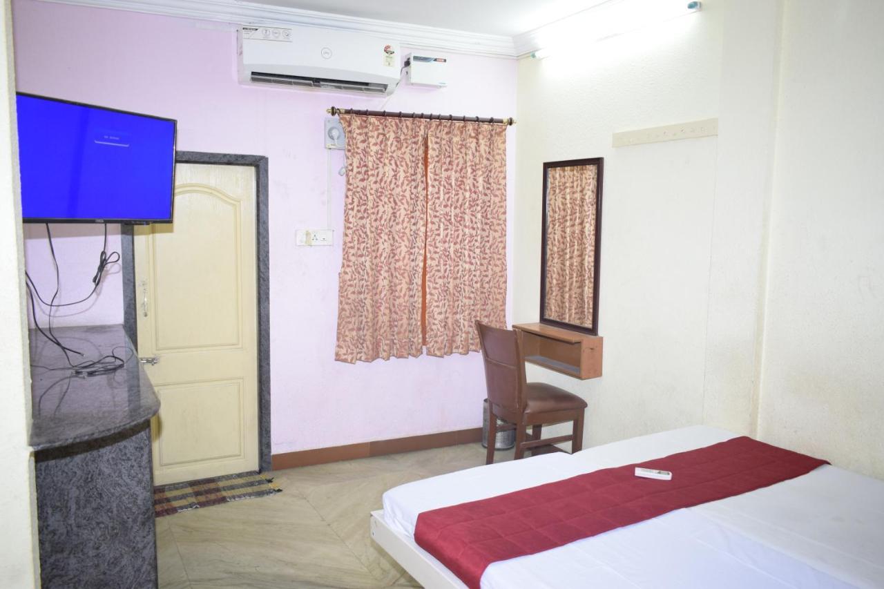 Pms Guest House Pondicherry Exterior foto